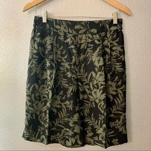 CHELSEA28 Bermuda Shorts High Rise Botanical Print
